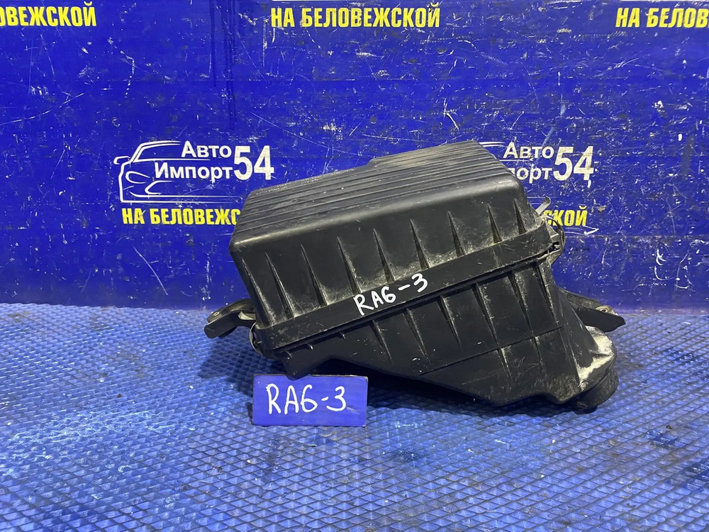 Корпус воздушного фильтра Honda ODYSSEY 2001