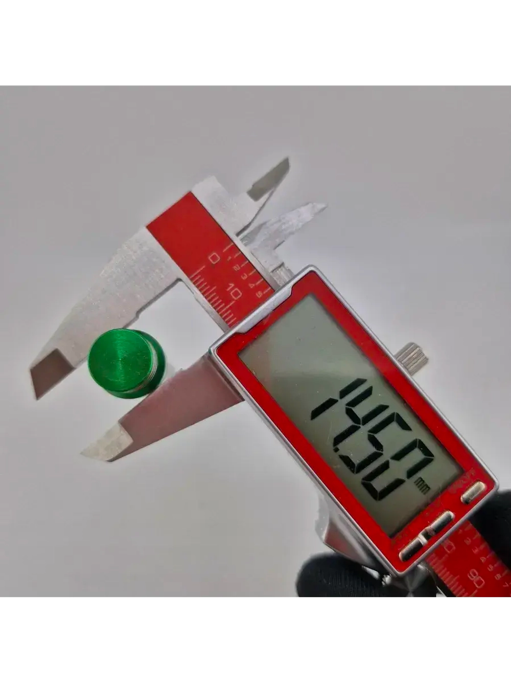 Клапан крышки бензобака