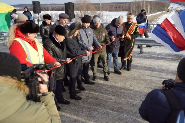 В Чувашии состоялось открытие первого путепровода над скоростной автодорогой М-12