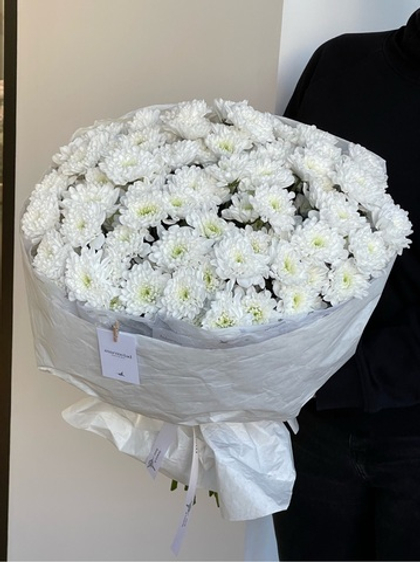 Гранд букет из белой хризантемы