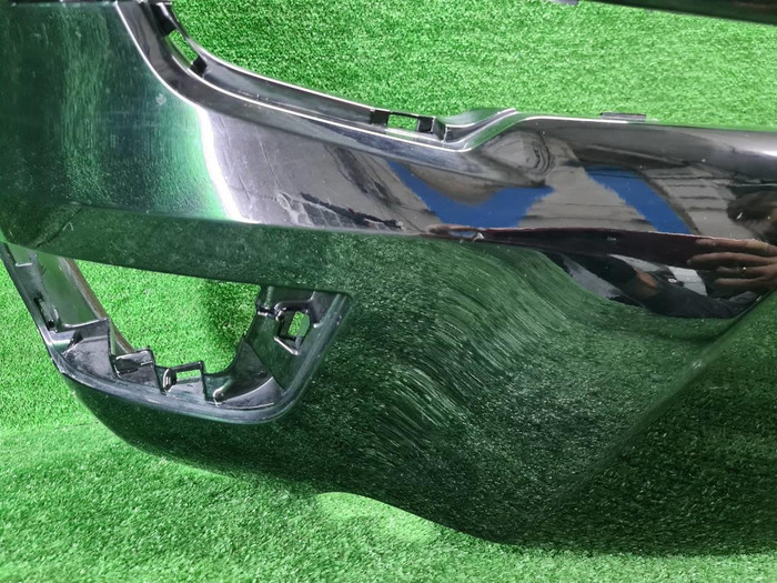 Бампер передний Toyota Land Cruiser 300 (2021-н.в.)