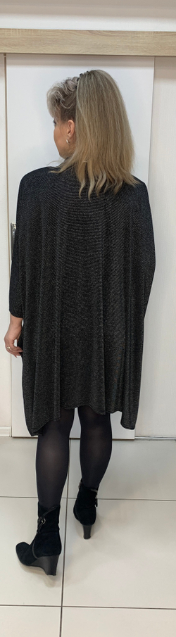 Нарядная вискозная туника с разрезами