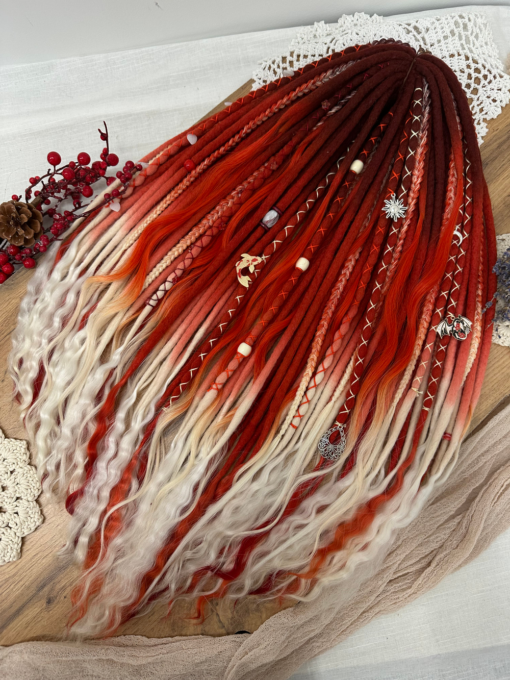 Комплект войлочных дредов с кончиками из козы