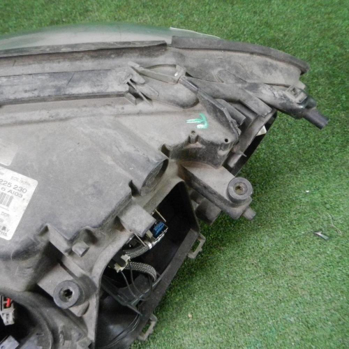 Фара правая BMW 7er F01, F02 (2008-2012) ксенон