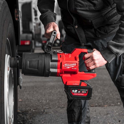 Гайковерт Milwaukee M18 ONEFHIWF1DS-121C FUEL аккумуляторный