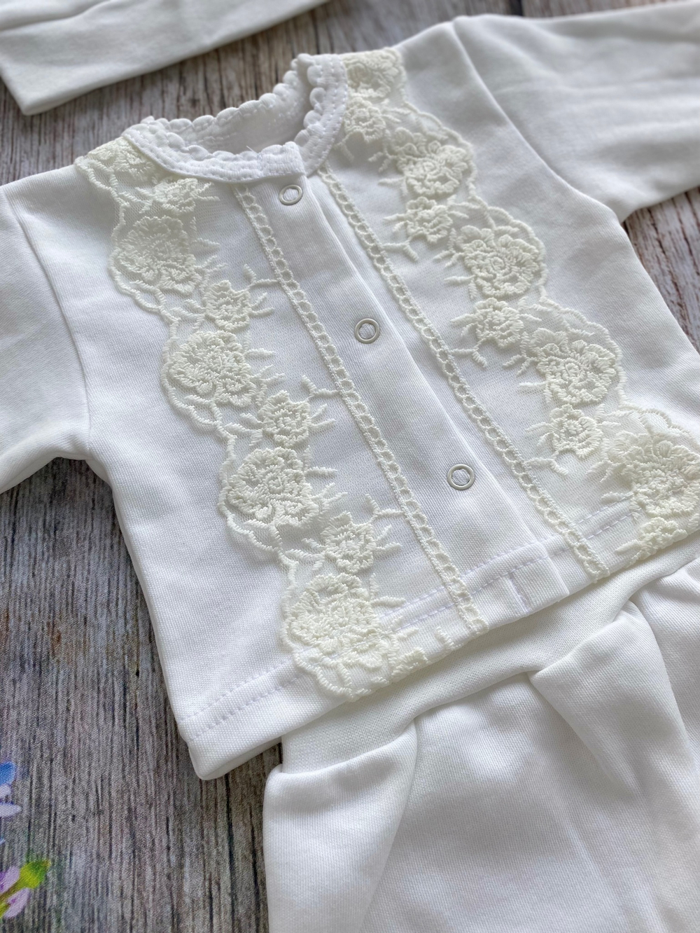 Комплект для девочки (кофта, ползунки, шапка) Артикул: 0305И (Размер: 56)