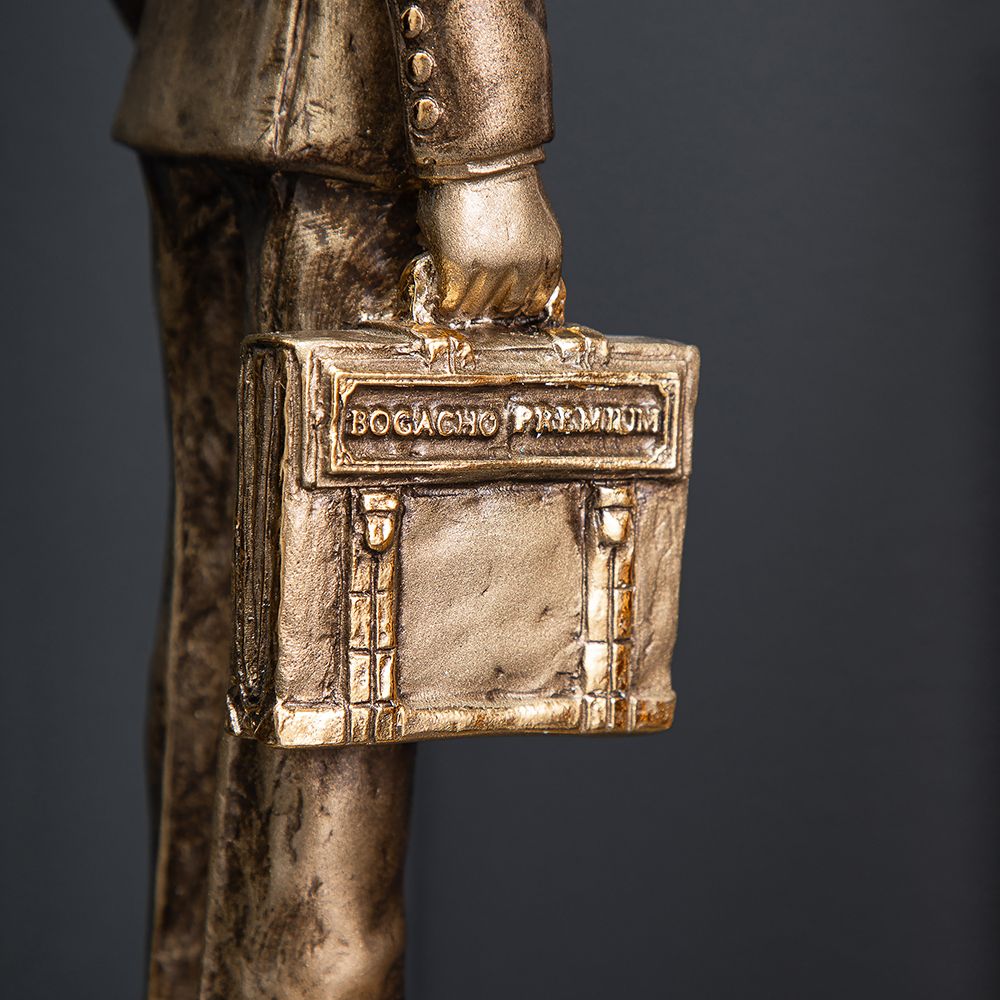 Скульптура Лев Бизнесмен Бронза