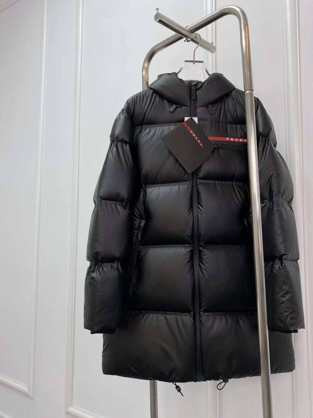 Пуховик Prada