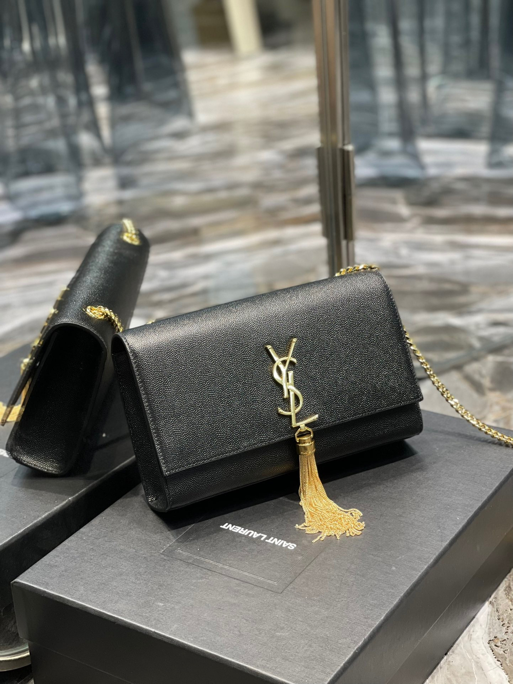 Saint Laurent Kate Medium Bag 24 cm