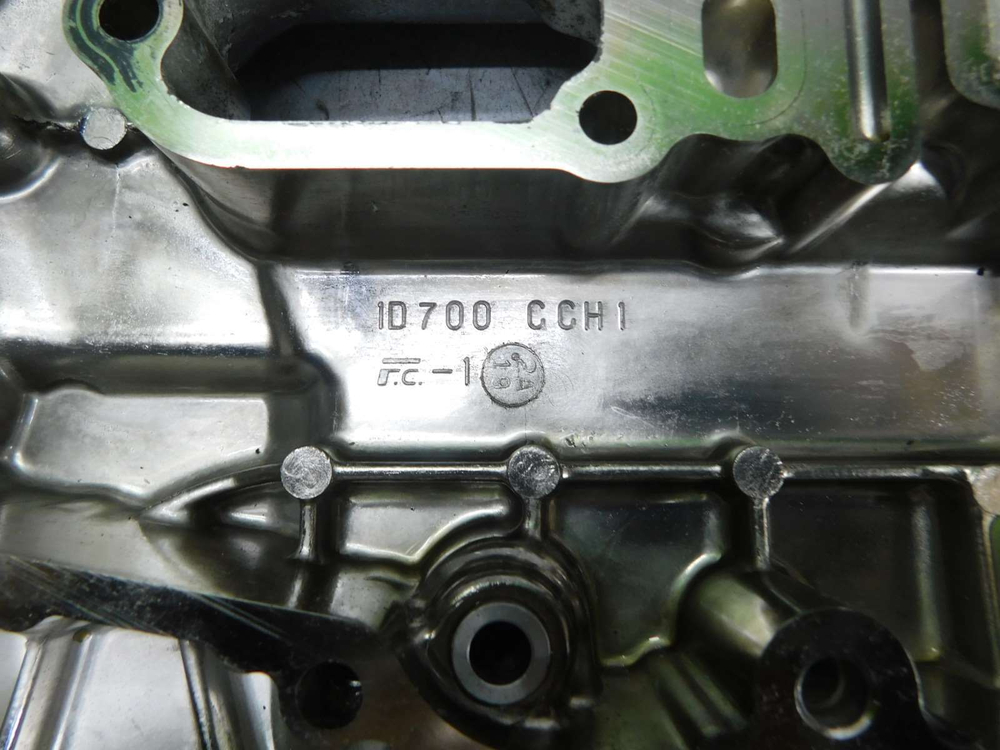 Крышка клапанная заднего цилиндра Yamaha XV1900 Stratoliner