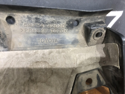 Пыльник бампера задний левый RAV4 IV (XA40) 15-19 Б/У Оригинал 5872442020
