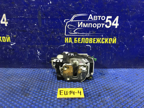 Замок двери передней правой NISSAN BLUEBIRD 1997