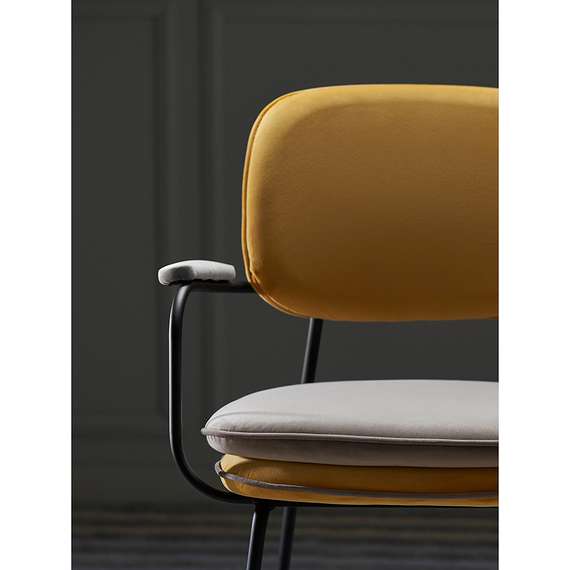 Стул с подлокотниками и контрастным кантом pea, велюр, желтый/бежевый