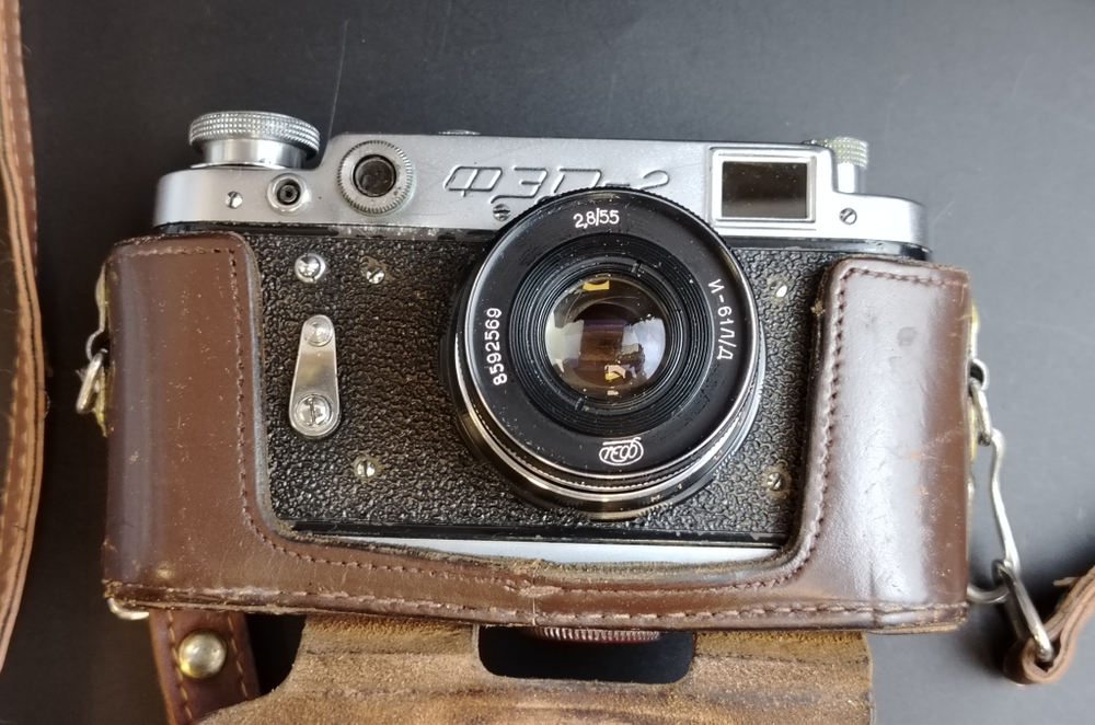 Фотоаппарат "ФЭД-2" с объективом "Индустар" в оригинальном кофре с коробкой , металл, стекло, кожа, Харьковский машиностроительный завод им. Дзержинского (ФЭД), СССР, 1961-1979 гг.
