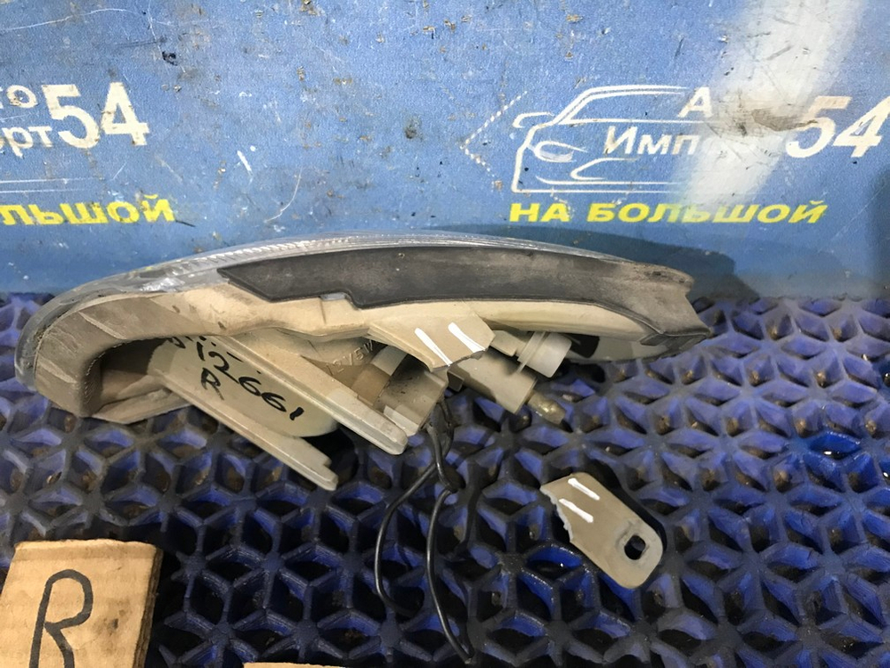 Габарит правый MAZDA MILLENIA 1997-2000