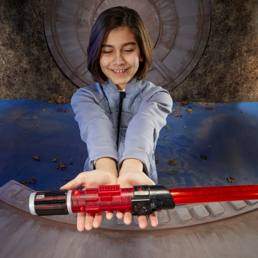 Hasbro Star Wars - Меч световой Lightsaber Forge Kyber Core Bladesmith Darth Vader Электронный F9971