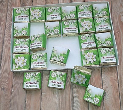 Подарочный набор конфет Дорогому учителю с 8 марта,24шт