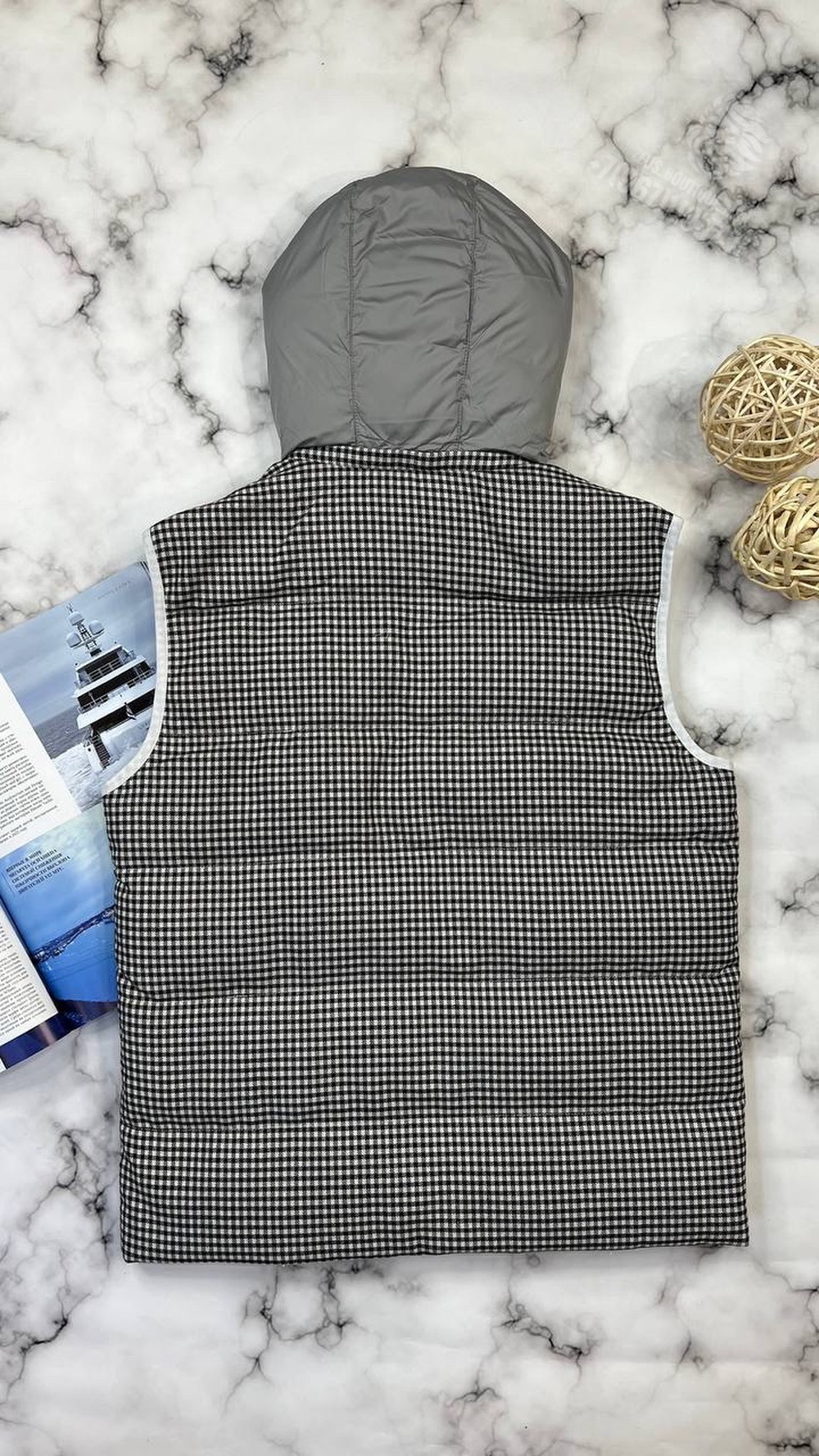Пуховый жилет Kiton