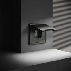 Розетка встраиваемая VOLTUM S70 с заземлением, защитными шторками и крышкой 16А, (титан)