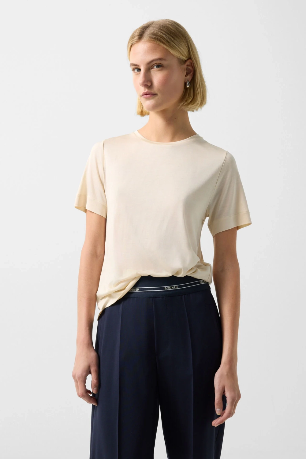 Футболка BOGNER SIENNA в молочном цвете