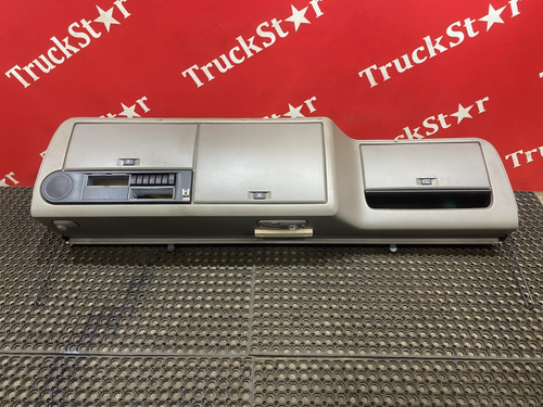 Консоль кабины верхняя 2016г.