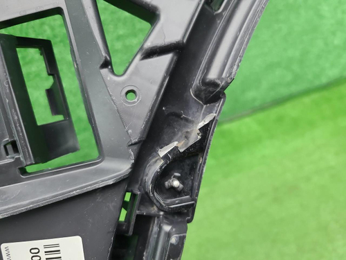 Кронштейн левый Mercedes GLE V167 (2018-2024) AMG