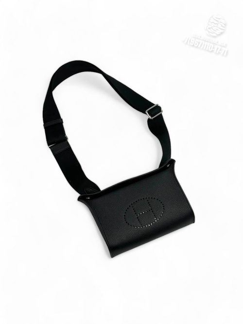 Нагрудная сумка слинг Hermes Evelyne Belt черная