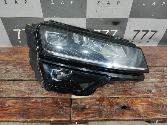 Фара правая LED Skoda Karoq 17-нв Б/У Оригинал 57B941016D