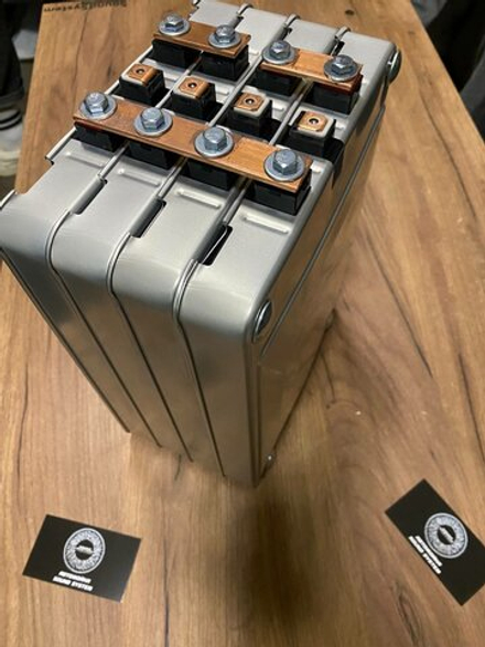 Элемент Nissan Leaf, 2 секции, литий-манганат, остаточная емкость 60 Ач