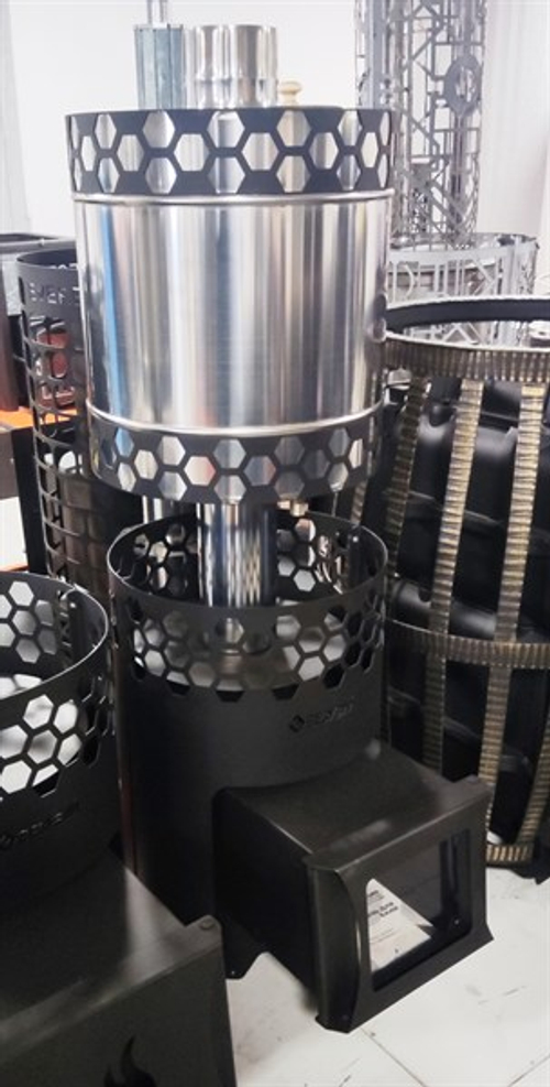 Печь для бани Везувий "Чёрная Пчёлка С" с баком