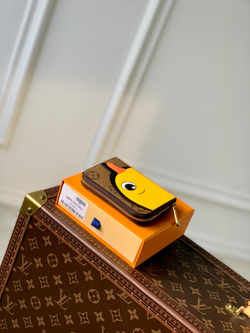 Louis Vuitton Zippy Coin Purse