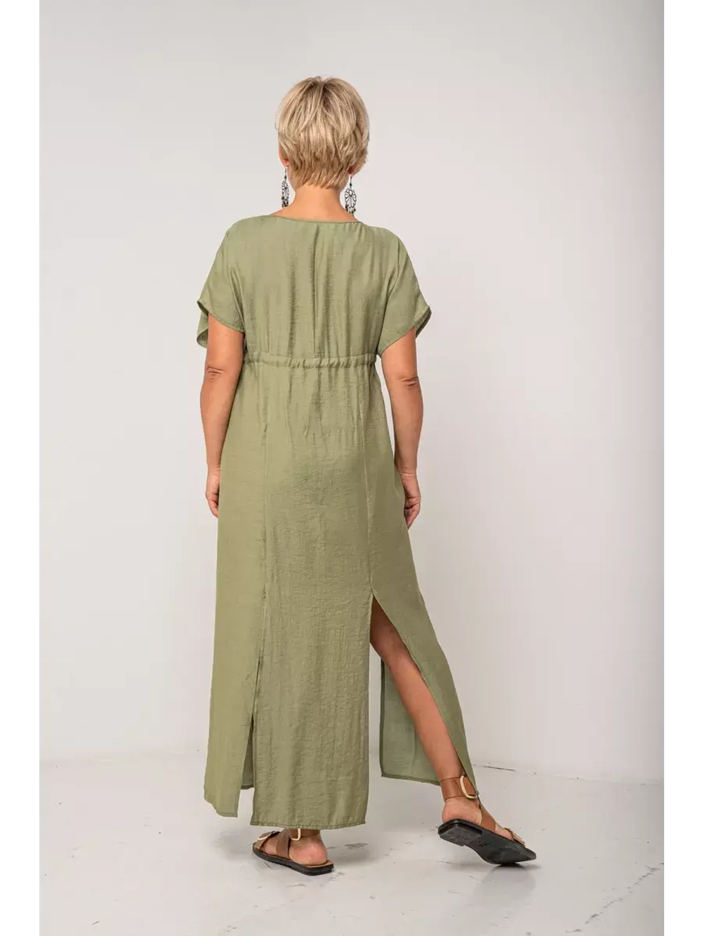 Платье длинное пляжное легкое с разрезами для отдыха на море