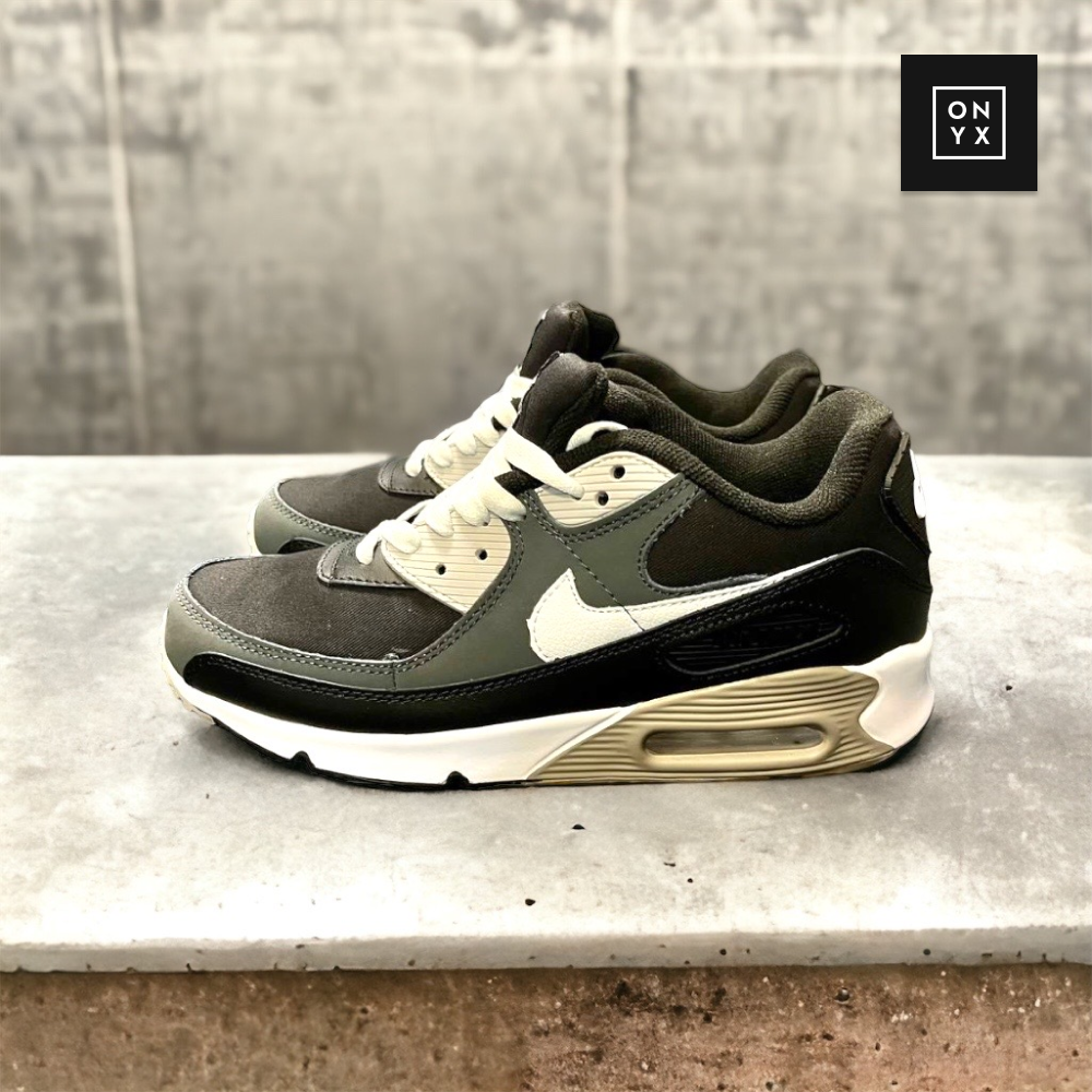 Nike Air Max 90 • Black/Gray