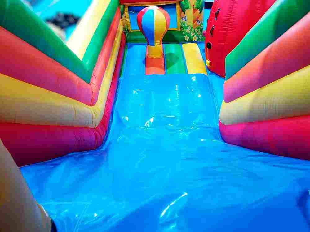 Коммерческий батут "Встреча друзей 2" 8*6*6 м