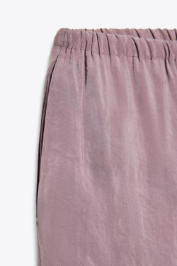 ZARA БРЮКИ ИЗ СТРУЯЩЕЙСЯ ТКАНИ, СВЕТЛО-СИРЕНЕВЫЙ