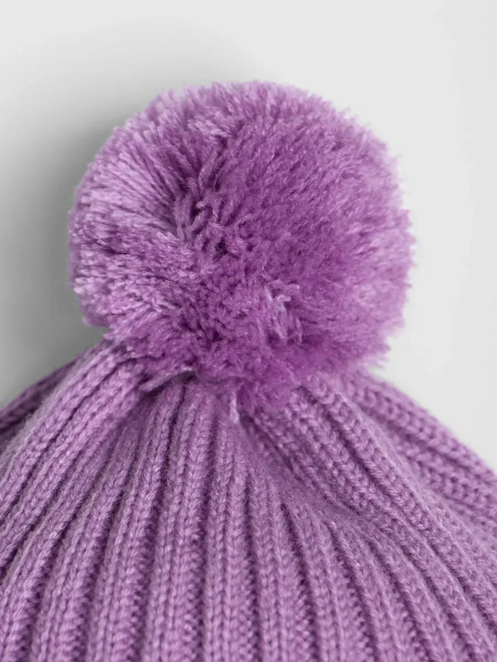 Шапка для девочки осенняя и снуд вязаный