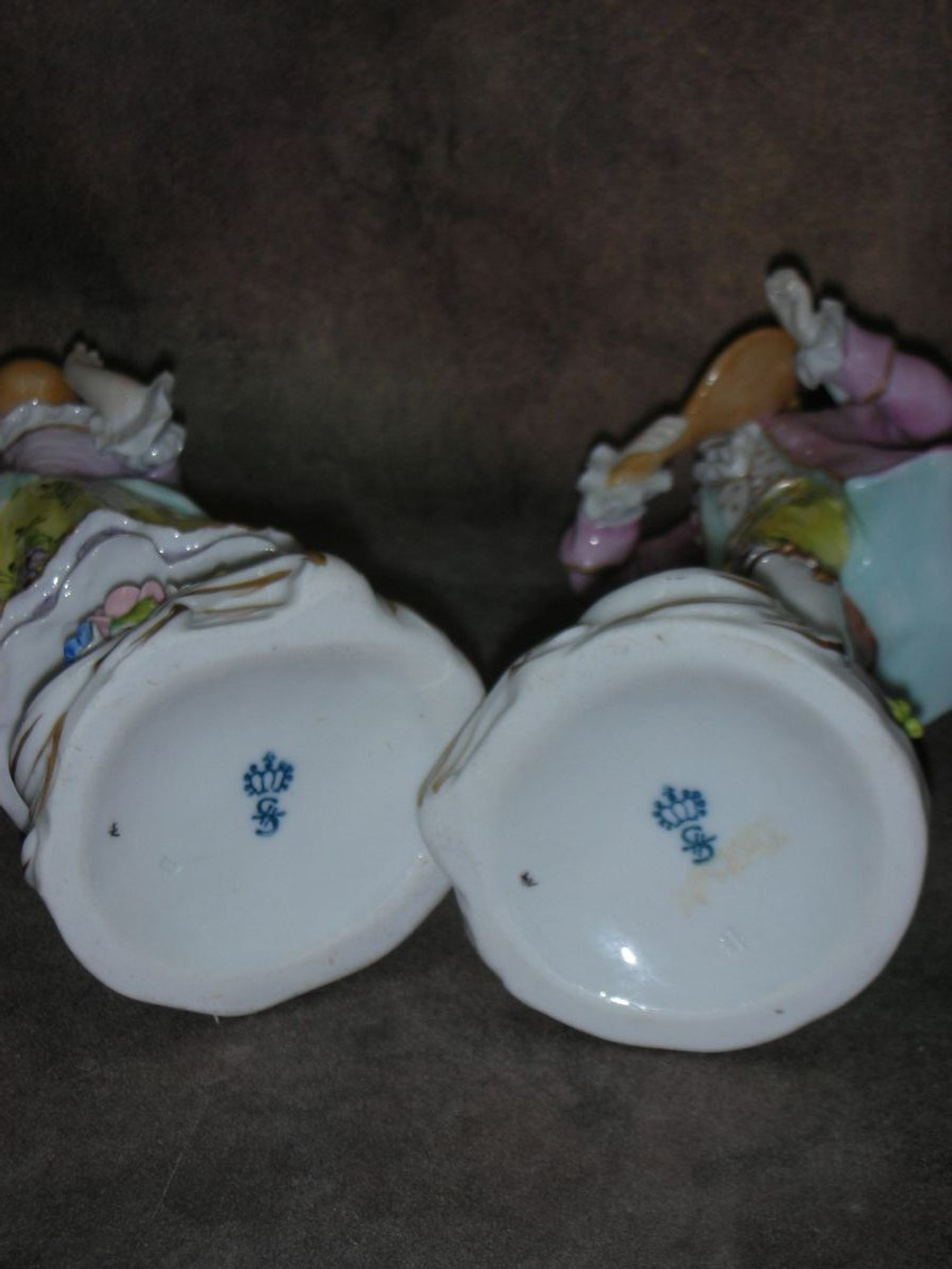 Статуэтка. Фарфор. Лорд с ракеткой и Леди с мячом пара. Sitzendorf. Германия