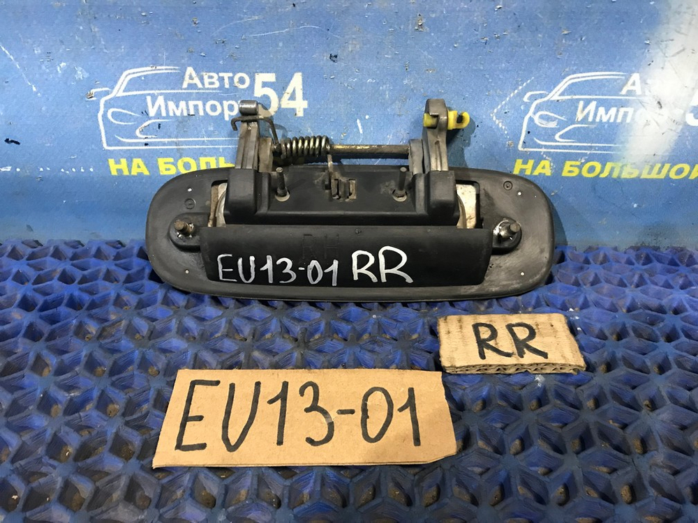 Ручка двери задней правой внешняя NISSAN BLUEBIRD 1993