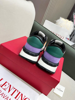 Кроссовки Valentino