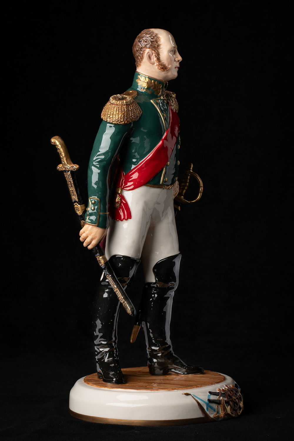 Статуэтка. Фарфор. Солдат. Сенявин Дмитрий Николаевич - Русский флотоводец. Россия