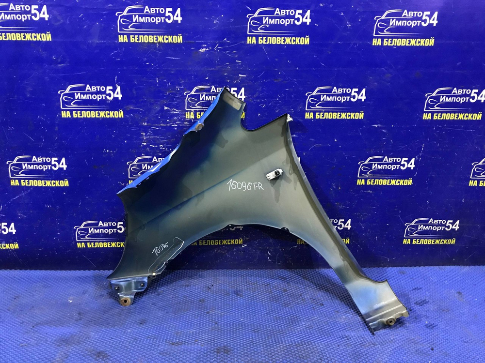 Крыло переднее правое Honda FIT 2001-2007