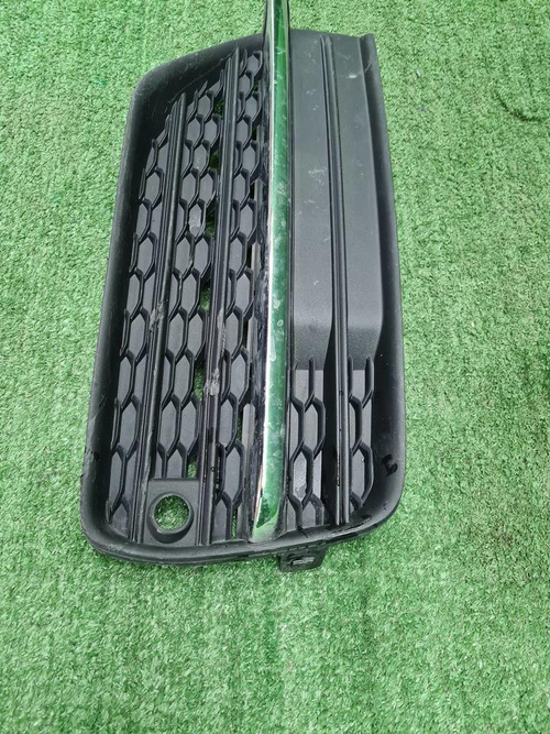 Решетка переднего бампера левая Volvo XC90 2 14-19