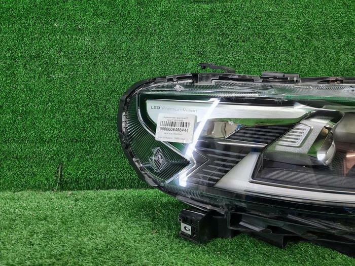 Фара правая Haval F7 (2018-2024) LED