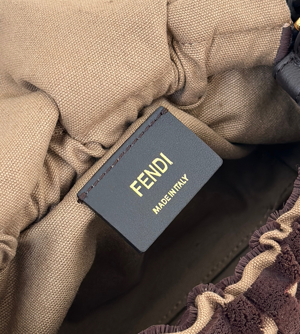 Fendi Small Mamma Baguette 16 cm