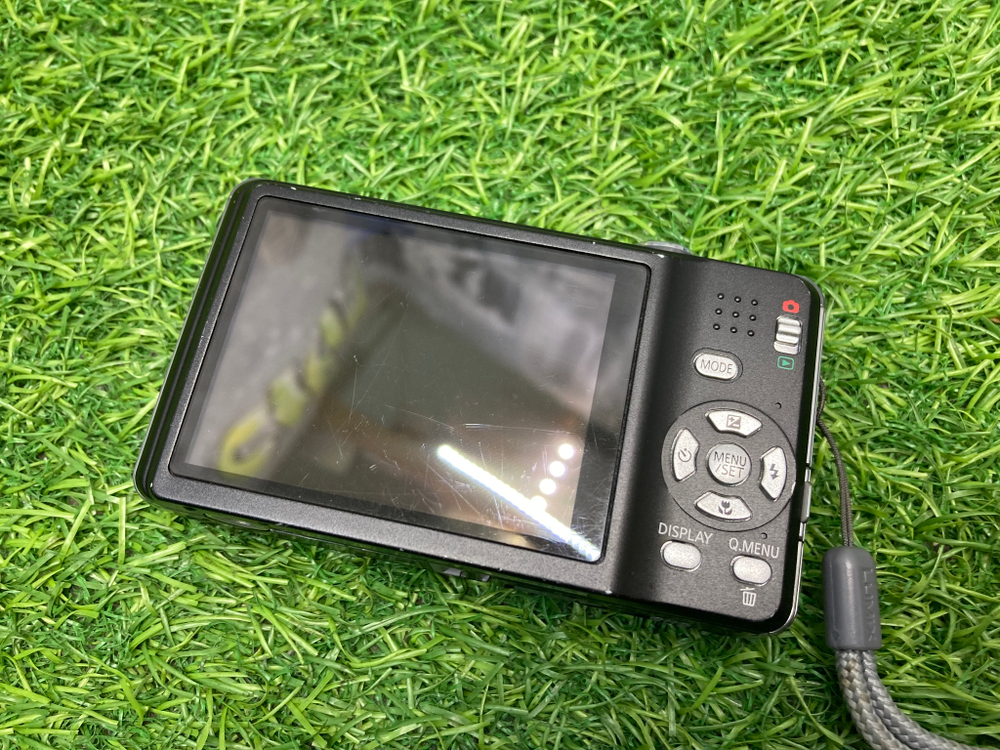 Panasonic Lumix DMC-FS11
