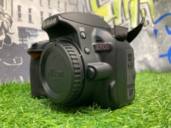 Nikon D3100 11.000 кадров