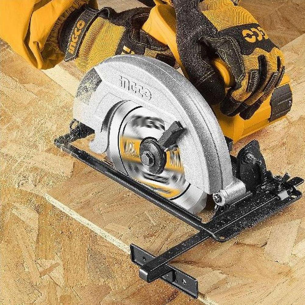 Циркулярная пила INGCO CS23522 INDUSTRIAL 235х25,4 мм 2,2 кВт