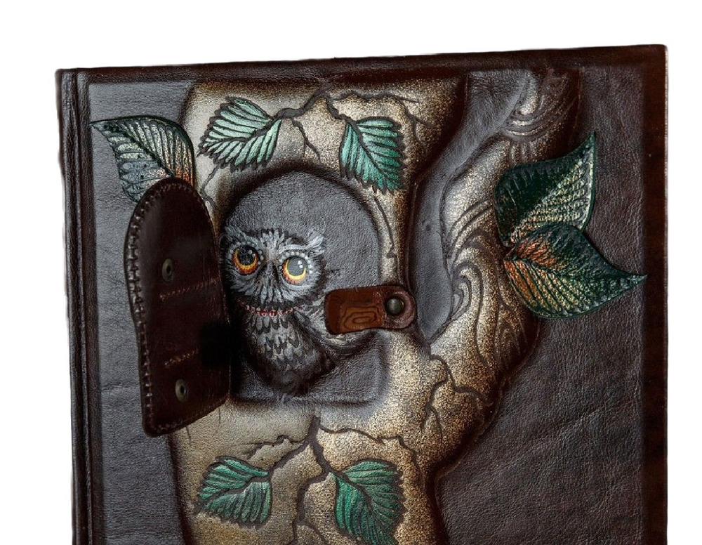 "Книга мудрости" Книга подарочная в кожаном переплете