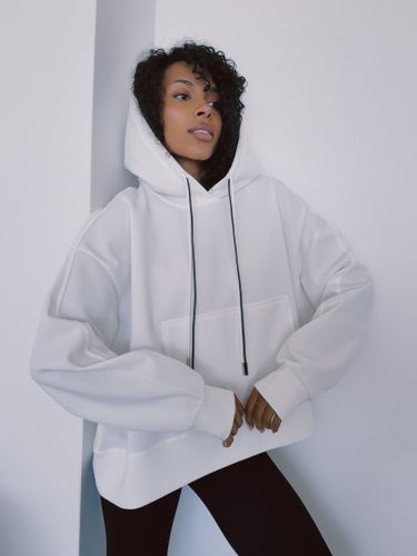 Толстовка женская с капюшоном