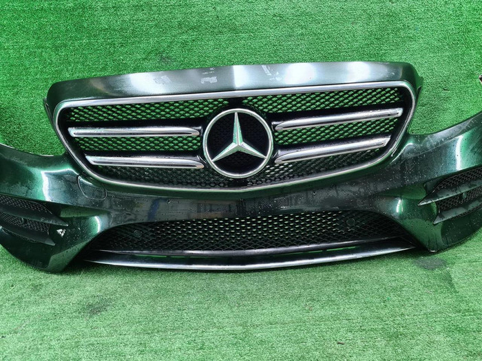 Бампер передний Mercedes E W213 16-21 AMG В сборе
